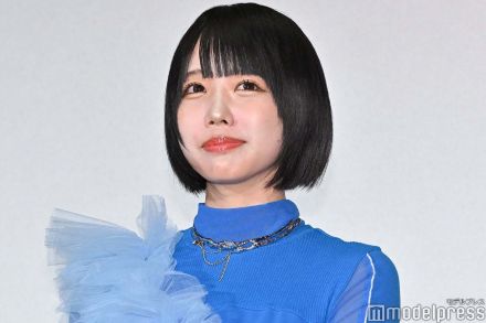 あの、黒髪ロングで雰囲気ガラリ「新鮮」「なんでも似合う」と絶賛の声