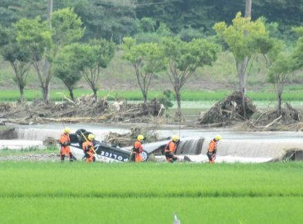 行方不明の警察官1人を発見、心肺停止状態　山形・秋田の記録的大雨