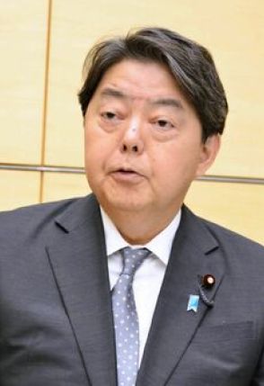 林官房長官「これまでの功績に敬意」 宜野湾市の松川正則市長の急逝を受け　新基地建設は「着実に工事を進める」