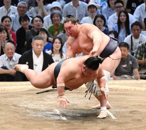 照ノ富士の10度目Ｖはお預け　貴景勝は大関陥落、霧島は大関復帰ならず／名古屋場所13日目