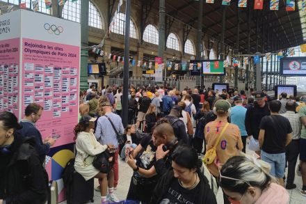 【パリ五輪】開会式狙った放火か、仏高速鉄道TGV運休で混乱の北駅「来賓が入国できない…」