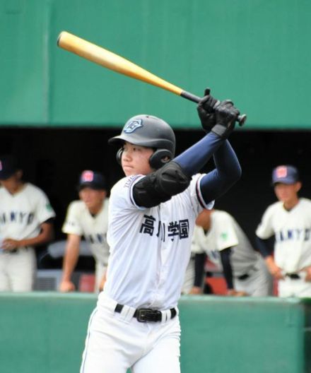 複数安打放つも準決勝敗退　高川学園の富田選手「甘いところが出た」