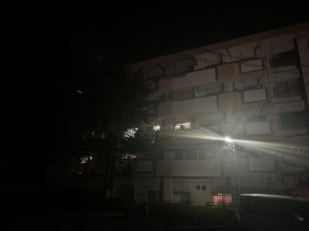 北九州市営団地で７９歳女性死亡　死因は外傷性ショック　通報した夫に話聴く