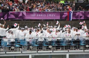 パリ五輪開会式、入場順93番目の日本が登場　水上で「入場行進」