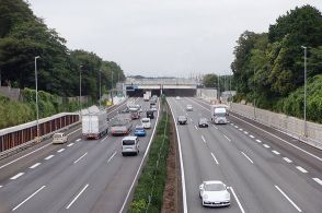 東名「大和トンネル」付近さらに「拡幅」へ 渋滞撲滅のための長期車線規制“ガマンの4年半”に？