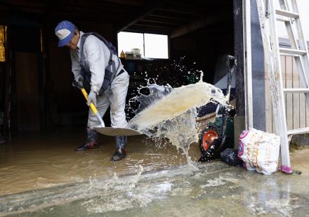 豪雨の甚大被害に疲労や不安　山形の住民「いつ元の生活に」