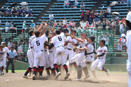 【高校野球】岐阜城北が９年ぶり４度目の甲子園切符　タイブレークで県岐阜商を下す