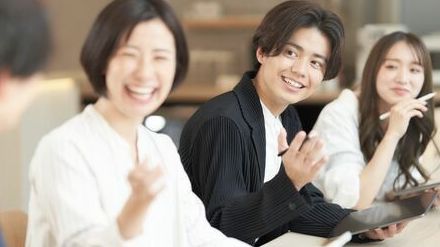 「ムダな競争心」を捨てれば人間関係は劇的に好転する。他人との比較は自分を卑下することにつながっている