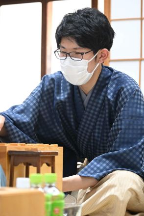 佐々木大地七段が羽生九段下す　昨年棋聖戦と王位戦で戦った藤井７冠と２回戦で激突　JT杯１回戦