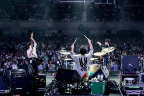 【ライブレポート】UNISON SQUARE GARDEN結成20周年武道館ライブ、観客と共有したロックバンドの幸せの形
