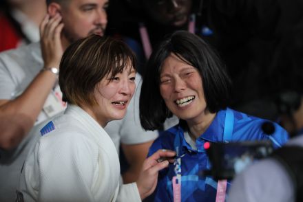 【パリ五輪】角田夏実「ずっと目をそらしてきた」…日本勢メダル１号に涙　谷亮子以来２０年ぶりの金メダル