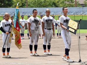 滋賀学園、プロ注目の岩井天史が攻守で貢献４打数２安打１四球、２得点／滋賀