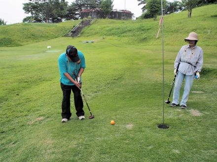 パークゴルフ魅力知って　初心者教室開始　福島県広野町振興公社　ルールやマナー、基本的な技術をアドバイザーが指導