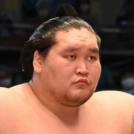 照ノ富士が3場所ぶり10回目の優勝　大相撲名古屋場所