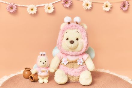 ほわほわピンクなミツバチプーにきゅんっ！　ディズニーストア限定カラーの「くまのプーさん」登場