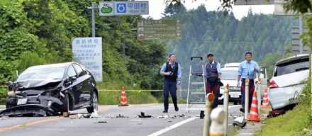 車同士が正面衝突、1人死亡　いわき・国道49号