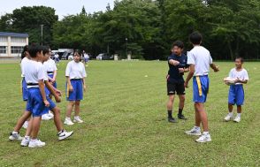 「ラグビー楽しい！」釜石シーウェイブス・中村選手（八戸出身）招き教室