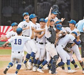 聖光３連覇、甲子園へ　高校野球福島大会決勝　学法石川に４―１