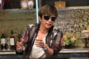 GACKT「女の子は男のおっぱいを見ている」発言から胸筋の見せ合いに！ノブと松田元太の見せ方には一同大笑い