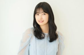 乃木坂46・五百城茉央にファン注目　「日焼け可愛い」「スタイル良くて美脚すぎる」