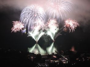 箱根園「サマーナイトフェスタ」で花火　駒ケ岳山頂から見下ろす花火鑑賞も