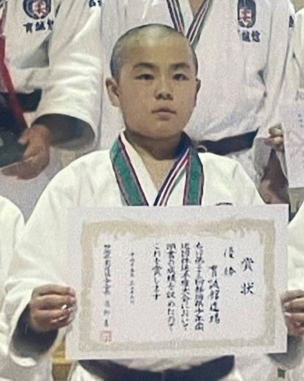 三度目の正直、執念の銅　涙の中学時代、努力で覚醒　最年長、柔道橋本選手〔五輪〕