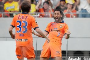 【J2夏の移籍市場分析】清水、長崎、横浜FCのトップ3はピンポイント、4位・岡山が実績十分ストライカー＆攻撃的MF獲得で巻き返しへ（1）