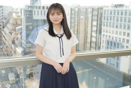 ＜蓬莱舞＞18歳の制コレGP美少女　「FLASH」初表紙　抜群の透明感！　夏らしく