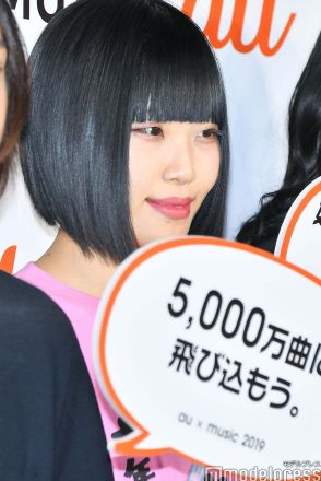 ヤバTありぼぼ、“旦那が泣いちゃった”新ヘア披露「可愛すぎ」「印象変わる」の声