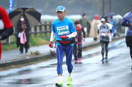 年齢別1位の80歳サブフォーランナーは「毎日5kmタイムトライアル」