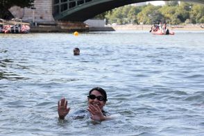 パリ五輪トライアスロン男子、セーヌ川が泳げず３１日に延期　雨の影響で水質基準改善せず
