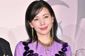 仲里依紗、2種類の派手ビキニ姿に絶賛の声「圧巻のスタイル」「さすがのオーラと美ボディ」