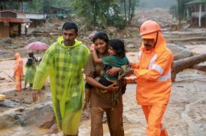 インド南部で地滑り、50人超死亡か　橋が崩落、孤立した集落も