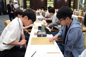 小・中学校将棋団体戦西日本大会　灘中、雪辱果たし決勝大会へ