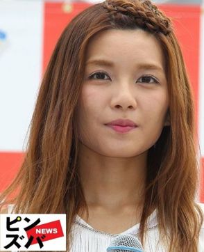 「ギャル味強くて可愛すぎる」宇野実彩子、新ミルクティーヘアが好評もプラべ感満点車中姿に複雑ファンも