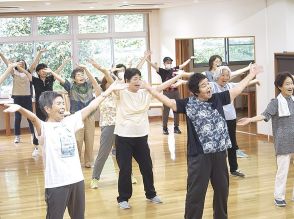 ダンスでフレイル予防　長野県朝日村の講座「いい汗」