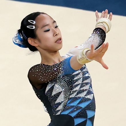 【パリ五輪】体操女子団体決勝のヘアメイクを紹介　バレエコアで人気のリボンは今回も