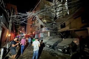 イスラエルの攻撃で３人死亡、７４人負傷　レバノン保健省