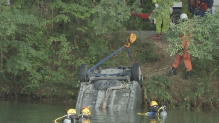 「アクセルとブレーキを踏み間違えた」貯水池に車が沈み、運転手とみられる高齢男性が救助されるも死亡