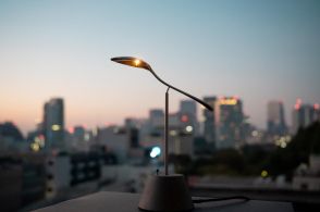 【テーブルランプの名作】近代日本を代表するデザイナー倉俣史朗のスプーン型照明ほか