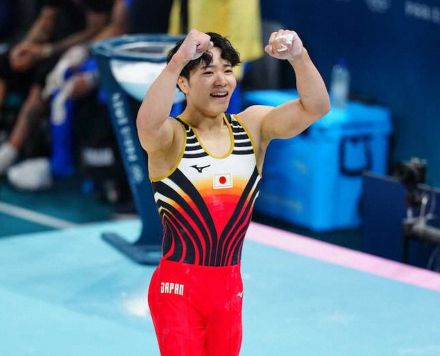 20歳の岡慎之助　個人総合金！！　1ｍ55の小さな新王者誕生　日本勢4連覇　橋本大輝は6位