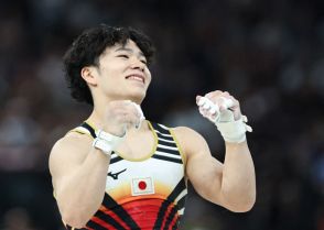 岡慎之助「ノーミスで演技、よかった」　体操男子個人総合金メダル