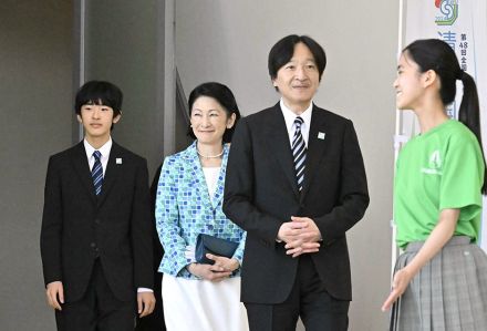 秋篠宮ご夫妻と悠仁さま、ぎふ総文開会式出席「心に残る思い出に」高校生を激励