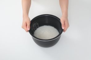 暑い日でも米を水に長時間浸けたまま!?夏場の予約炊飯は“8時間後まで”が目安…象印に正しいご飯の炊き方を聞いた