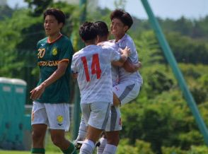 同校史上初の日本一を目指す神村学園！貪欲にゴールを狙い、守備も強度と走力で上回る