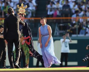 【阪神】甲子園100周年、ともに虎党の世界的指揮者・佐渡裕さん、フィギュア女子坂本花織登場