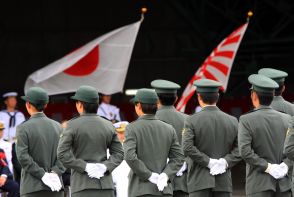 「命をかけてその程度か」“日本を守る”自衛官の意外な給料事情…「退職金3000万円」でも“恵まれていない”ワケ