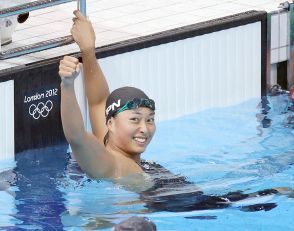 「すごい、鉄人だ」３３歳・鈴木聡美の年齢を感じさせない泳ぎは“探究心”が源　松田丈志氏はレース後の言葉にも驚き…パリ五輪