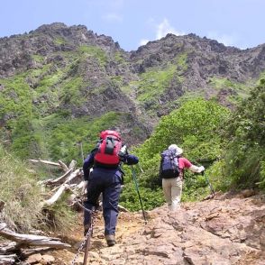 夏山の「低体温症」に要注意！1日10人の死亡事例も…綿素材の下着にもリスクが