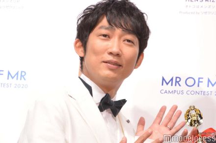 ノンスタ石田明、娘3人のCAユニフォーム姿公開「可愛すぎ」「似合ってる」の声